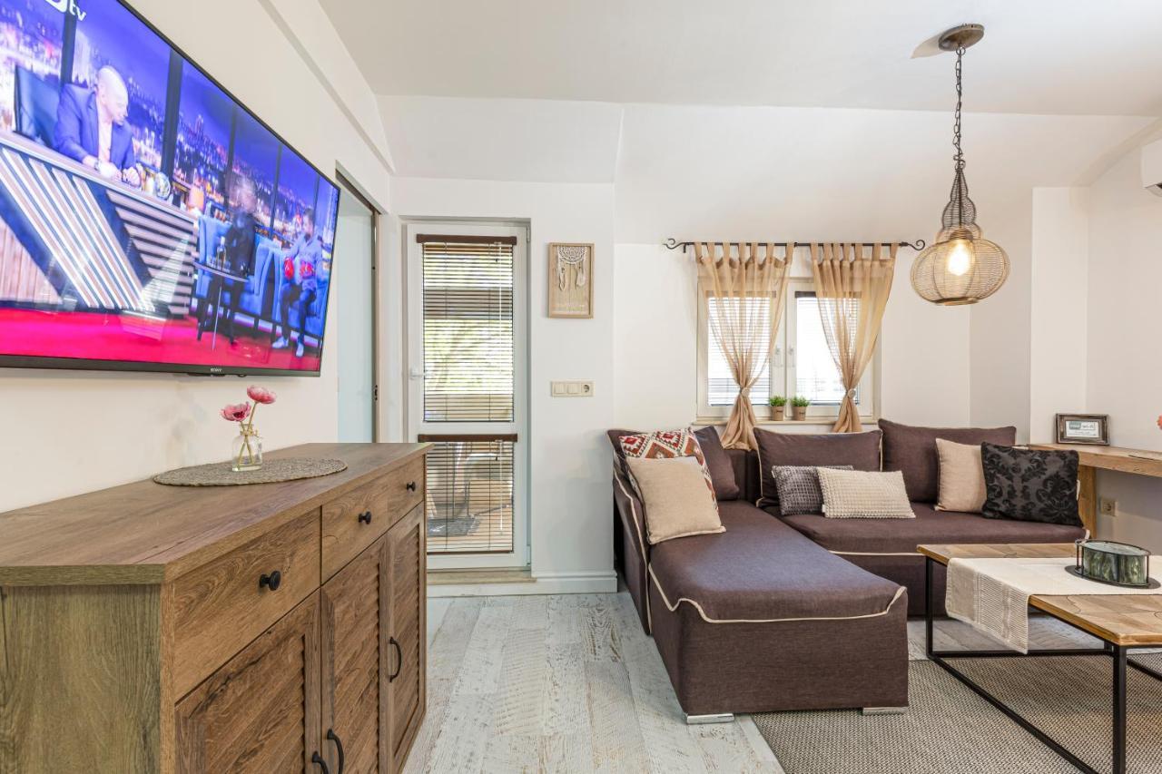 Stylish 1Bd Flat With A Terrace Near The Centre Of Plovdiv By Flat Mаnager Apartment Luaran gambar