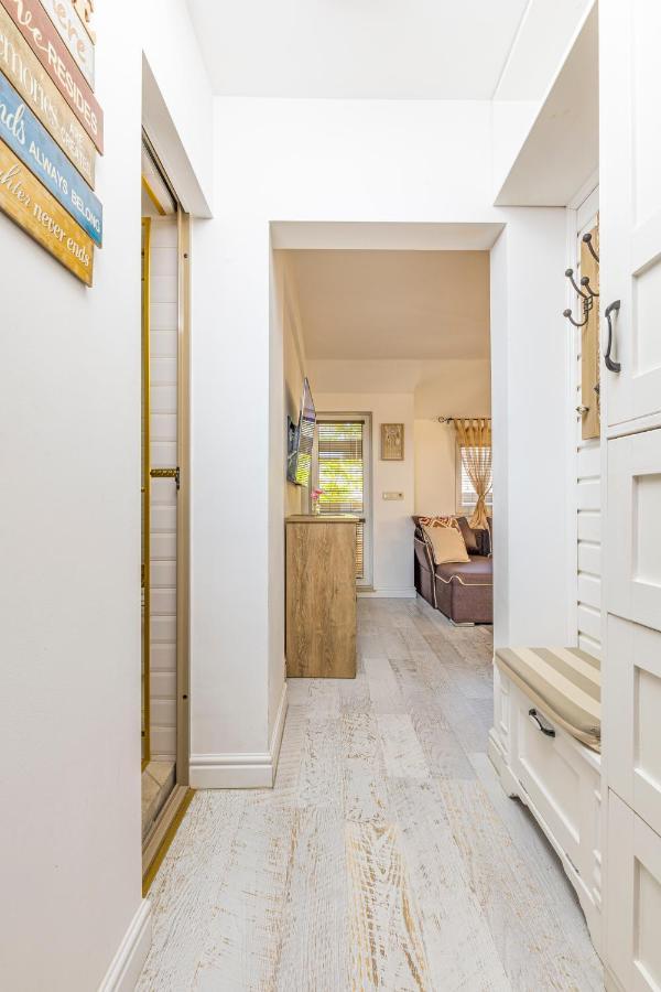 Stylish 1Bd Flat With A Terrace Near The Centre Of Plovdiv By Flat Mаnager Apartment Luaran gambar
